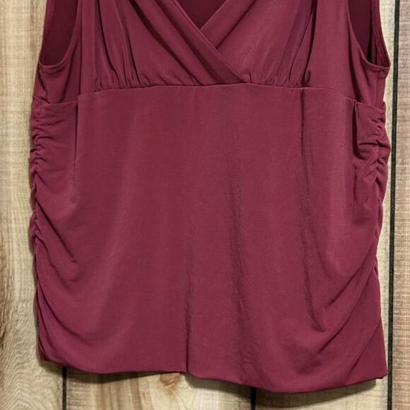 Burgundy Sleeveless top size XL - Picture 3 of 6